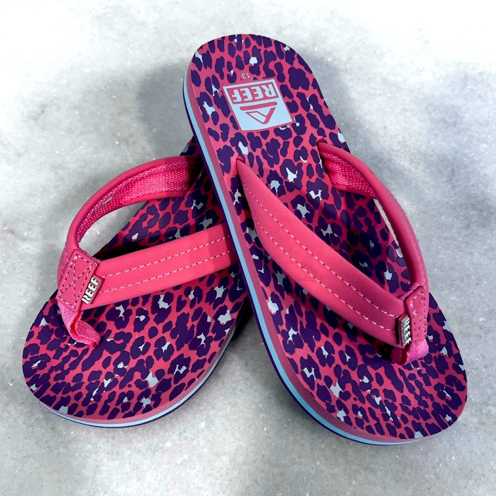 NWOT Reef girls flip flops, pink w/cheetah print, size 13